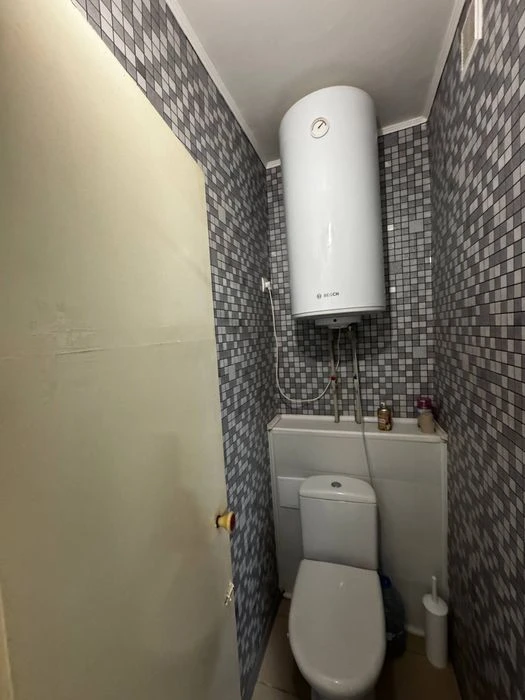 Продаж 2к квартири Хортицький б. Будівельників