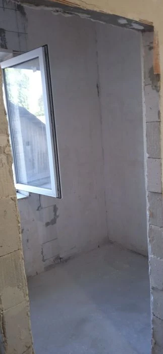 Продам Центр 1 ком кв-ру кухня студия +спальня
