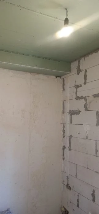 Продам Центр 1 ком кв-ру кухня студия +спальня