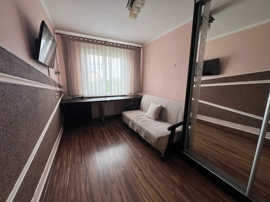 Продаж 3 кімнатної квартири в Житомирі, широкий центр!