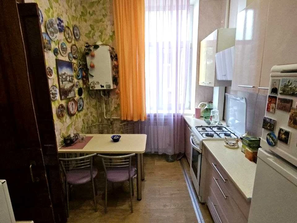 Квартира. Дніпро, Придніпровська вул.
