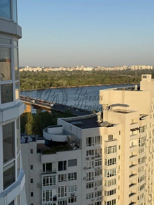 Apartment for sale in the Parus residential complex, Obolon WITHOUT COMMISSION