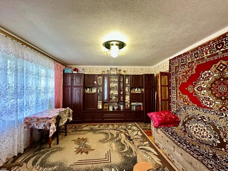 Продам 3-к квартиру, 12 квартал