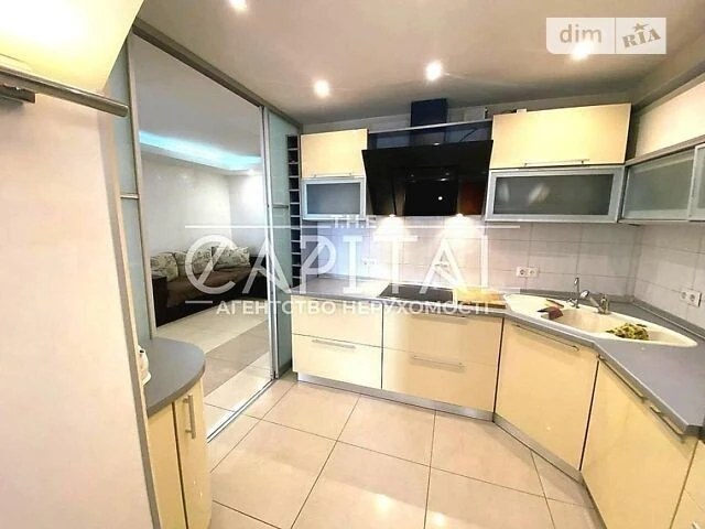 Sale of 3-room apartment 89 sq. m. on Velyka Vasylkivska 145 street