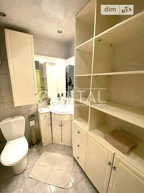 Sale of 3-room apartment 89 sq. m. on Velyka Vasylkivska 145 street