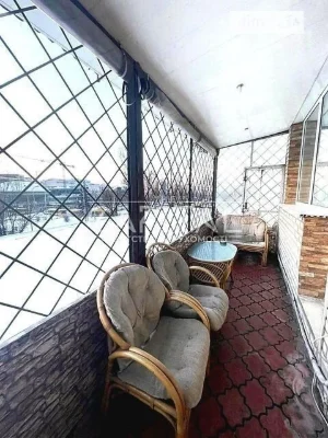 Sale of 3-room apartment 89 sq. m. on Velyka Vasylkivska 145 street