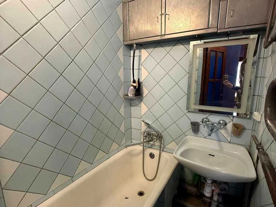 Apartment. Kharkiv, Myru St.