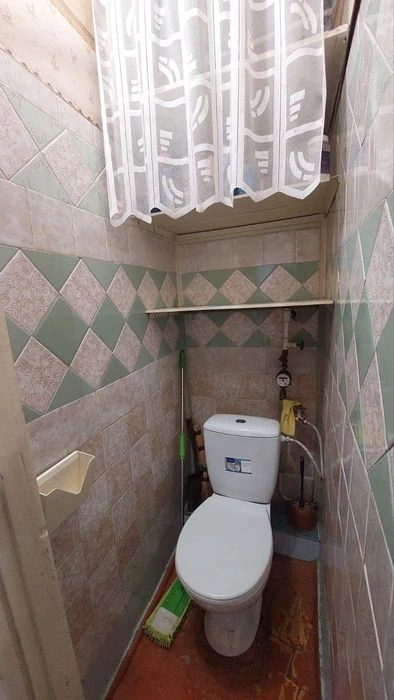 Продам 2к квартиру на Титова, Янгеля. Примерный дом ОСМД