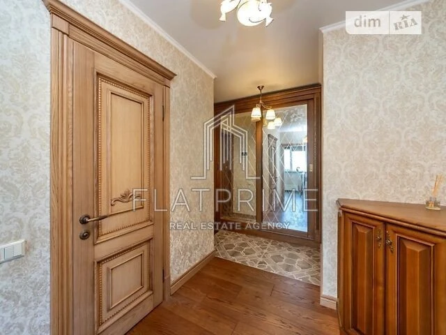 1-room apartment with renovation near the metro station Livoberezhna I Hovhannes St.