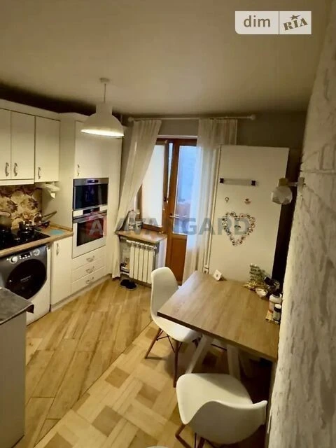 Sale of 3-room apartment 66 sq. m on Priluzhna Street 10 • ID 3460892