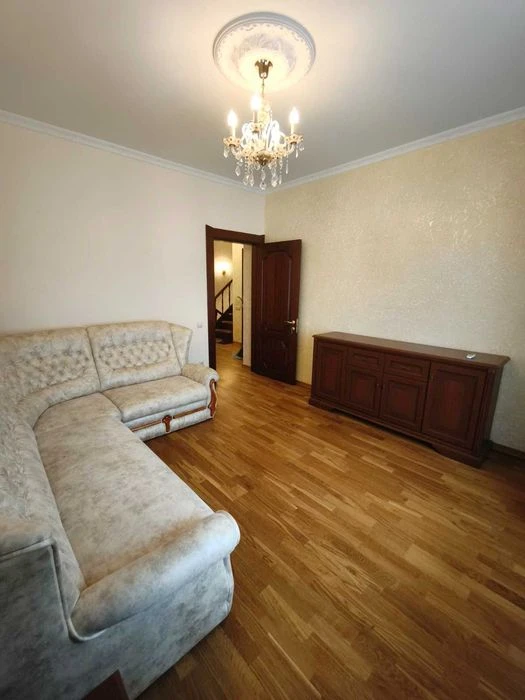 A cozy and comfortable house for living in Sauvignon, a prestigious