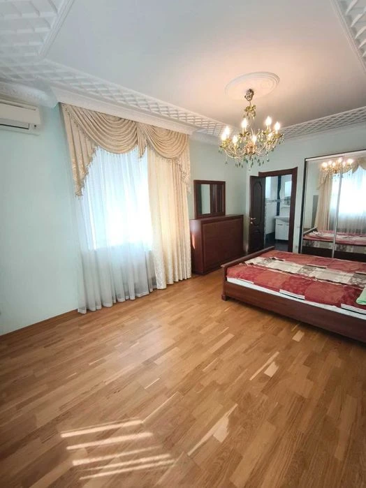 A cozy and comfortable house for living in Sauvignon, a prestigious