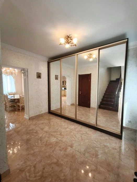 A cozy and comfortable house for living in Sauvignon, a prestigious