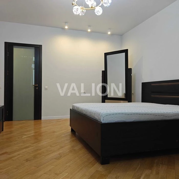 Sale of 2-room apartment 82 sq. m on Mykoly Bazhana Ave. 14 • ID