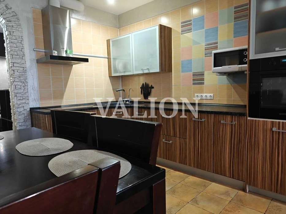 Sale of 2-room apartment 82 sq. m on Mykoly Bazhana Ave. 14 • ID