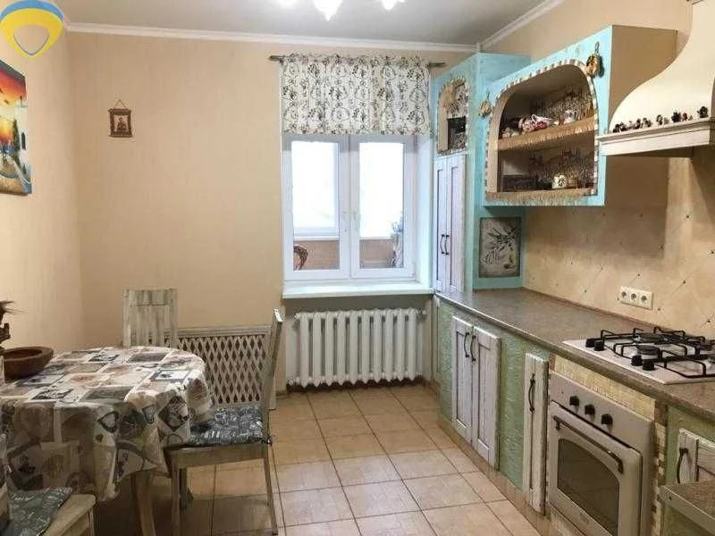 Продам большую квартиру со стильным ремонтом в новом кирпичном.