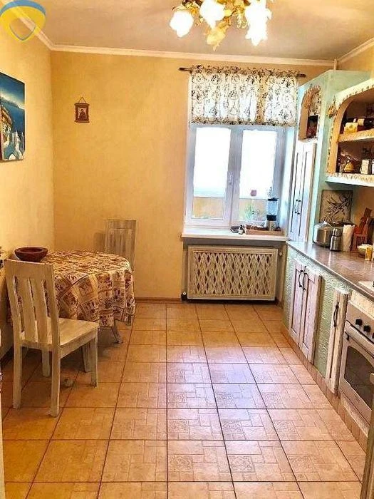 Продам большую квартиру со стильным ремонтом в новом кирпичном.