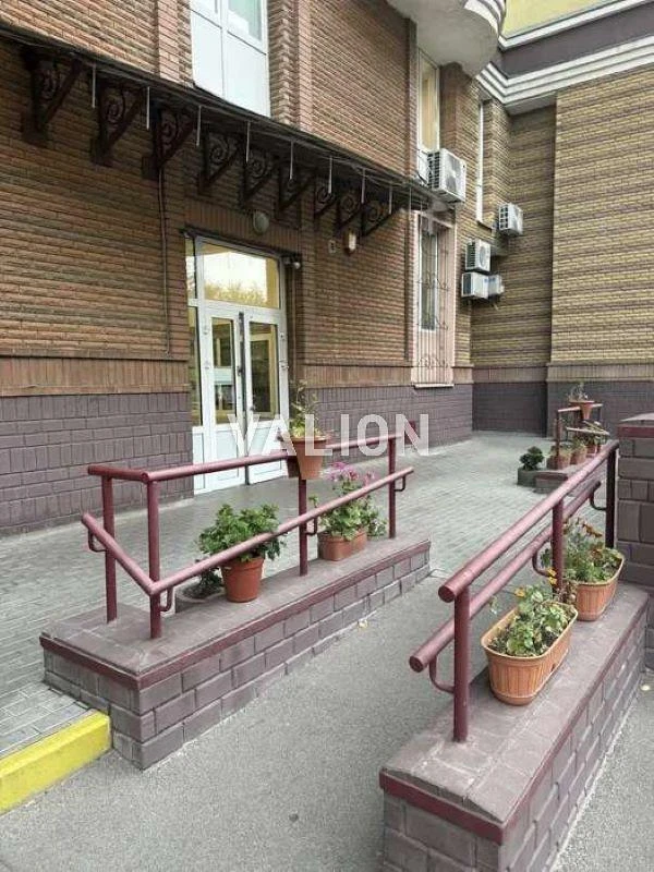 3-room apartment for sale on Kharkiv highway, 182