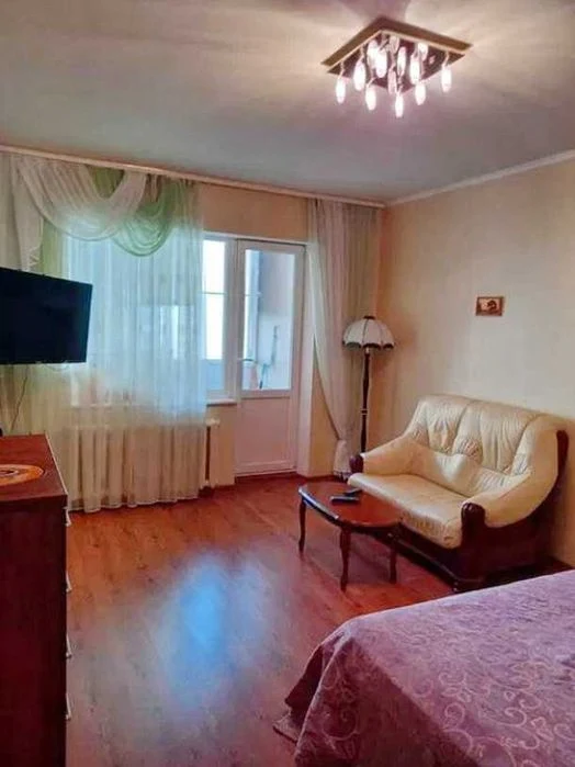 2х кімнатна на Виставці по пр.Миру, 5й поверх, 50м2, Ремонт