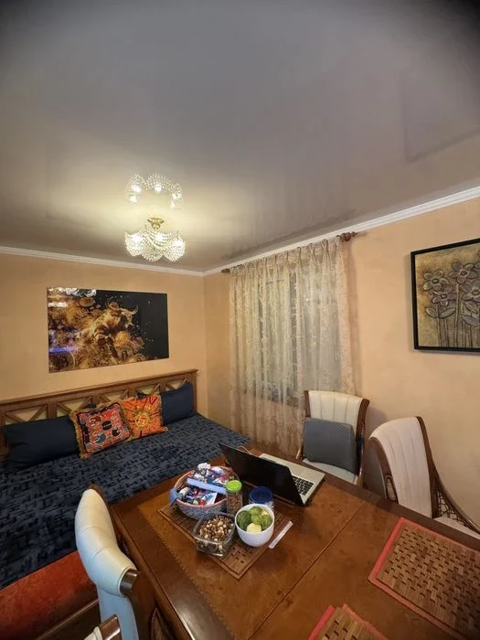 3-комнатная квартира 74 м² с ремонтом на Ильфа и Пе
