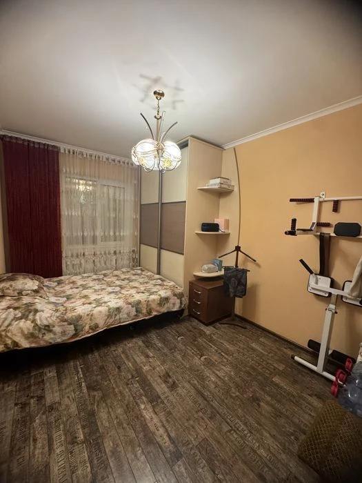 3-комнатная квартира 74 м² с ремонтом на Ильфа и Пе