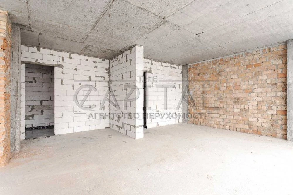 Apartment for sale in the Center of the residential complex Novopecherskyi quarter No. 5 Pechers