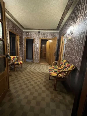 H S2 4-room apartment for sale on Zalyutin