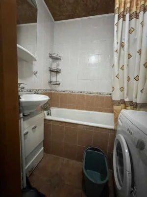 H S2 4-room apartment for sale on Zalyutin