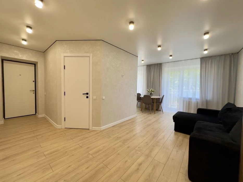 2-кімнатна квартира центр Рівного, парк Шевченка, ремонт