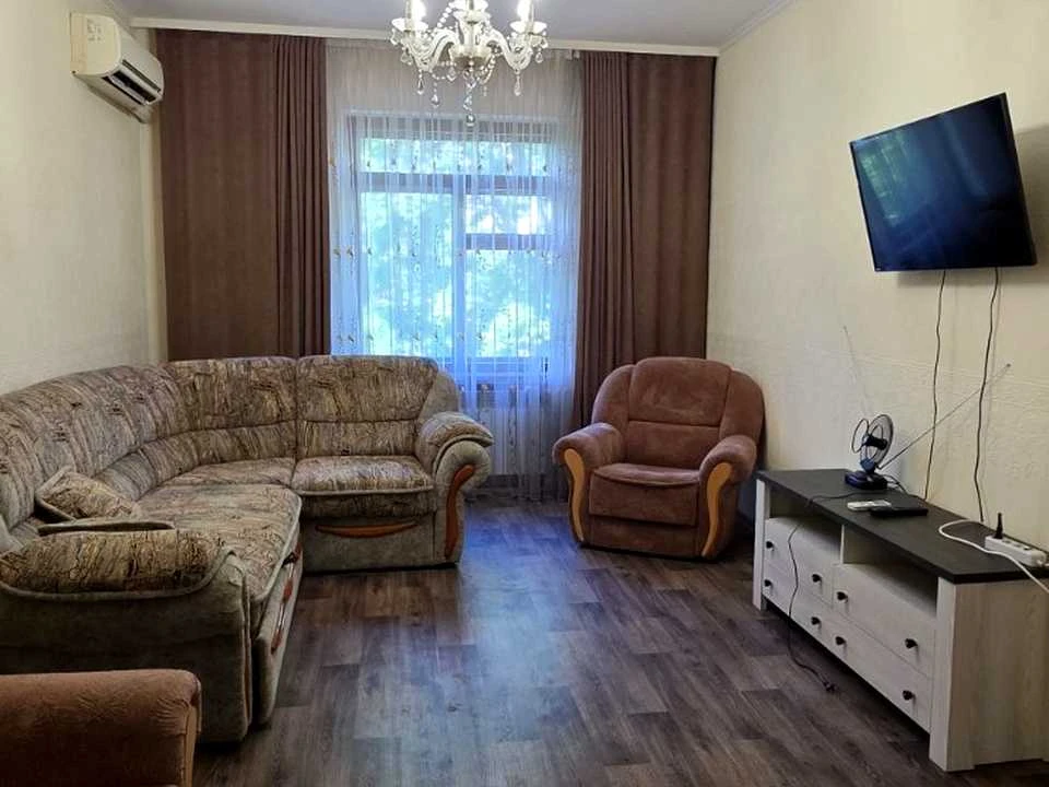 Apartment. Kharkiv, Nauky Ave. (Lenina)