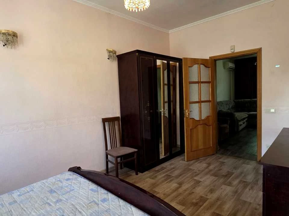 Apartment. Kharkiv, Nauky Ave. (Lenina)
