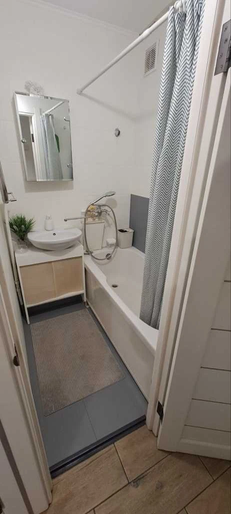 Sale of 2-room apartment 45.2 m², Zholudeva Street, 6B