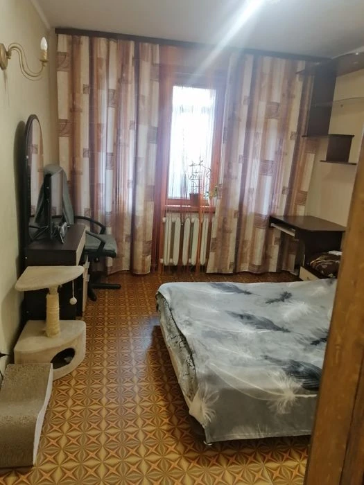 Продам 2к.кв Тополь 2