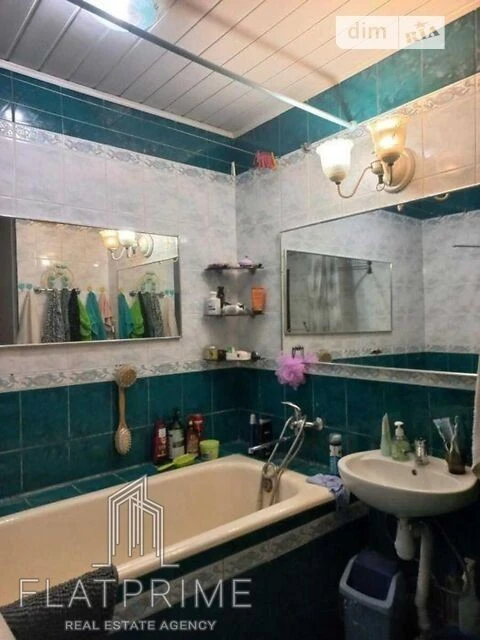 Sale of 3-room apartment 68 sq. m. on Levka Lukyanenka 3A street • ID