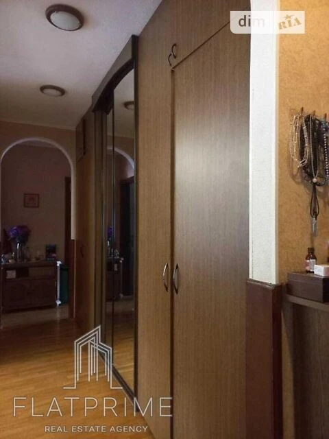 Sale of 3-room apartment 68 sq. m. on Levka Lukyanenka 3A street • ID