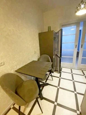 1-room studio apartment for sale, Zahisnyky metro area U