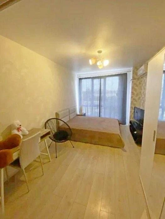 1-room studio apartment for sale, Zahisnyky metro area U