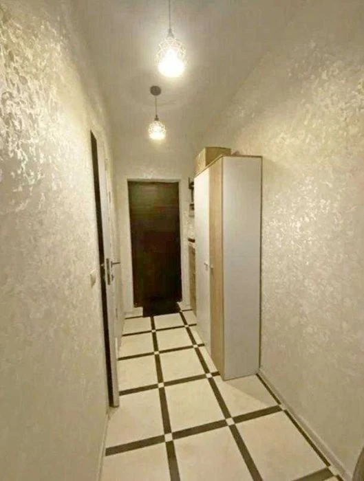 1-room studio apartment for sale, Zahisnyky metro area U