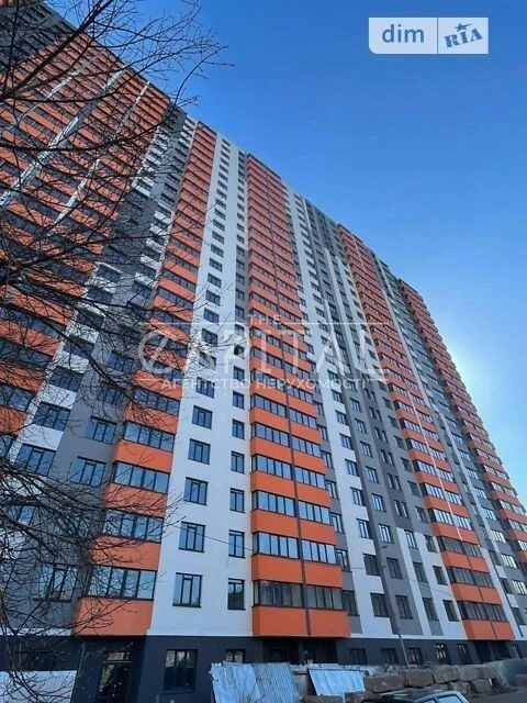 Продаж 3к квартири 86 кв. м на вул. Володимира Сосюри 6 • ID