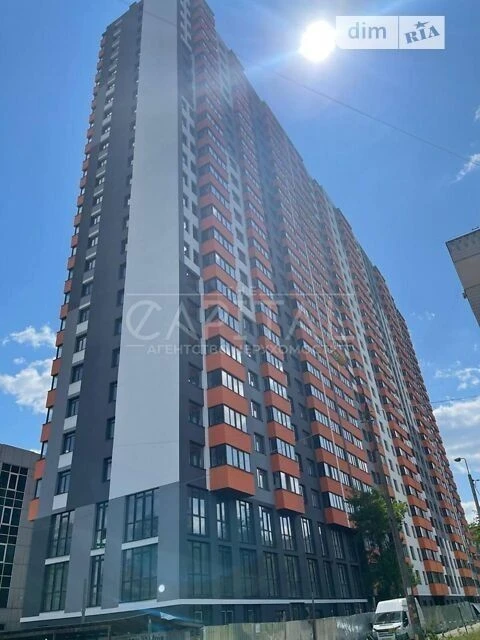 Продаж 3к квартири 86 кв. м на вул. Володимира Сосюри 6 • ID