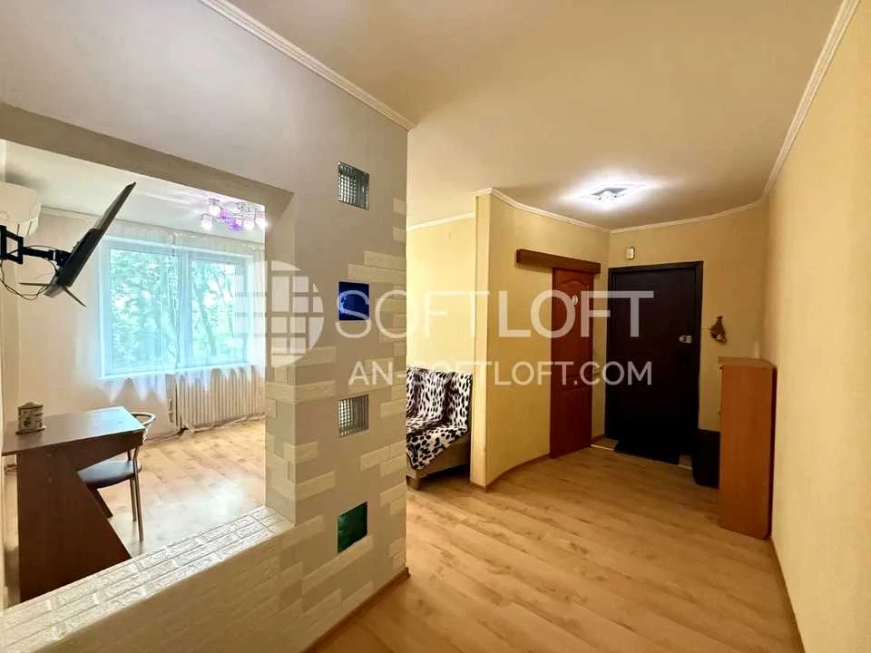 Apartment. Kharkiv, Neskorenykh St.