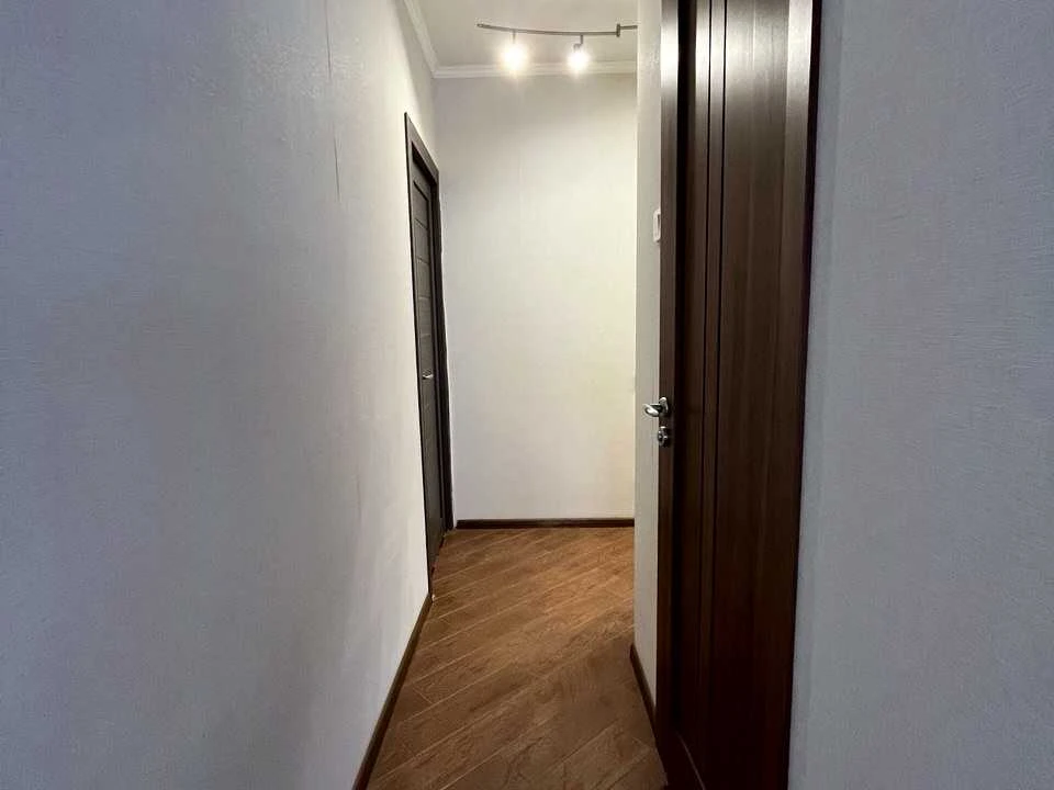 Apartment. Kharkiv, Zhitteradisny Lane. (Rzhevsky)
