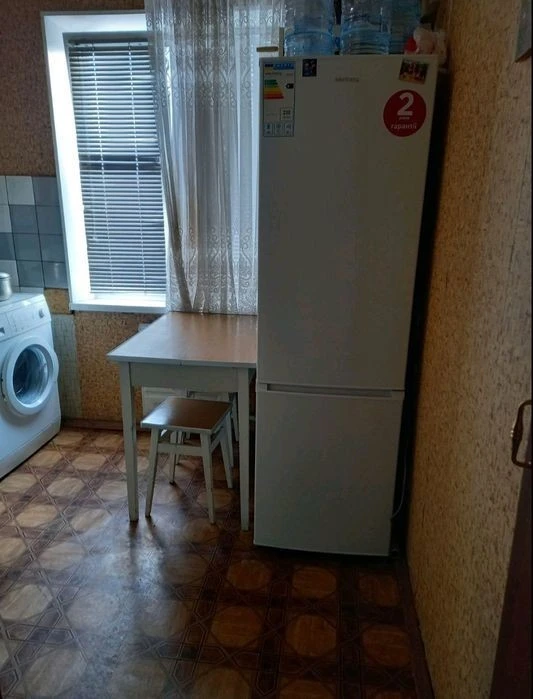 2 rooms for sale, Sheptytskoho St. 24-g, Livoberezhna
