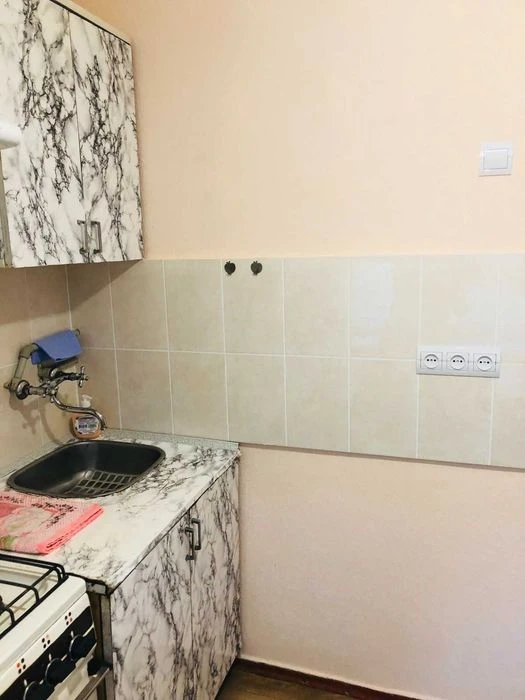 2-room apartment for sale. an apartment in a brick house on ul. Heroes