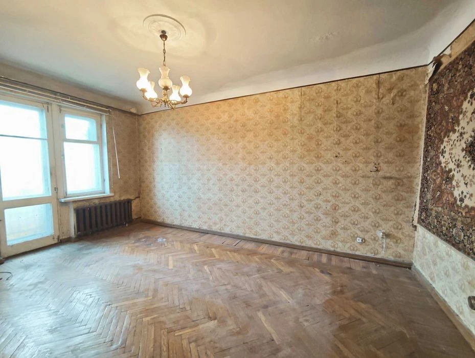 СТАЛИНКА в Центре! 3 комн.квартира на Европейской! $63500 Ш