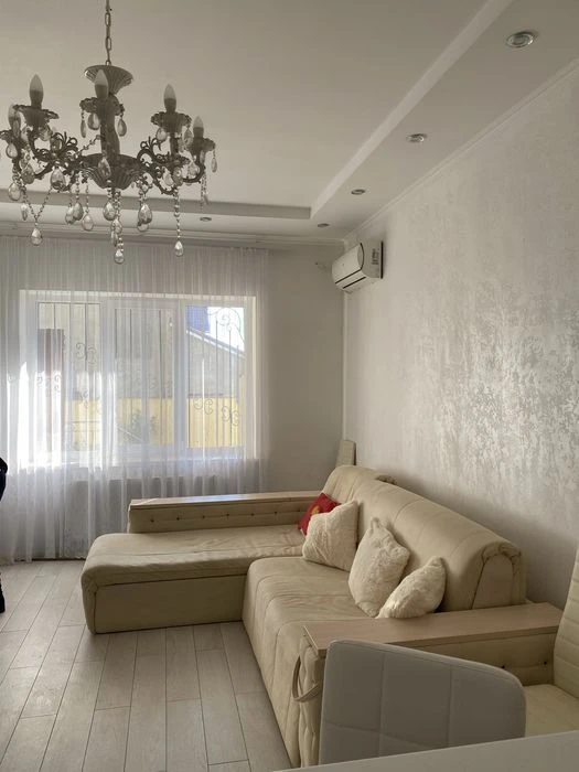 House Chervony khutor/Chernomorka-2, 170 m2, with a basement