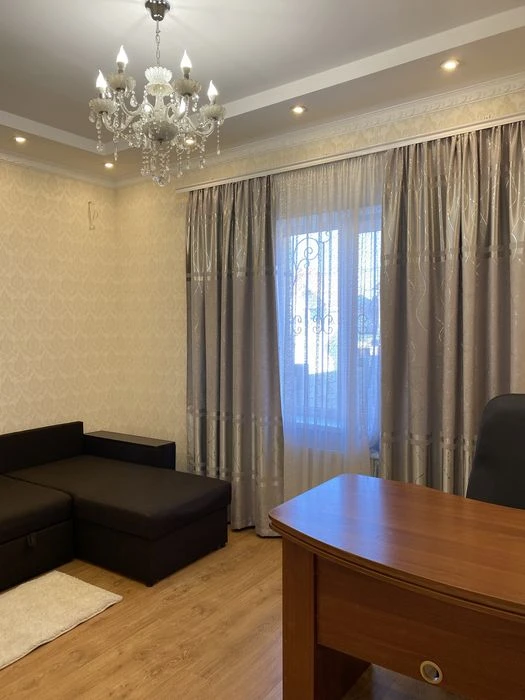 House Chervony khutor/Chernomorka-2, 170 m2, with a basement