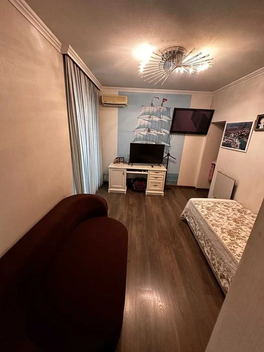 Квартира укомплетована, можно под программу СертификатТорг у