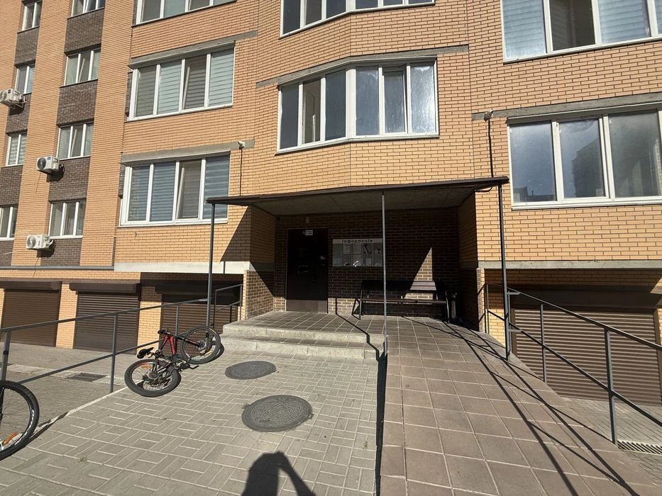 Повноцінна 2-кімнатна новий будинок Євідновлення