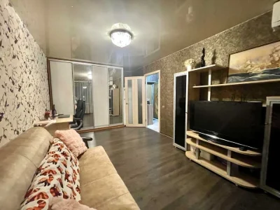 Apartment. Dnipro, Batumska Street.